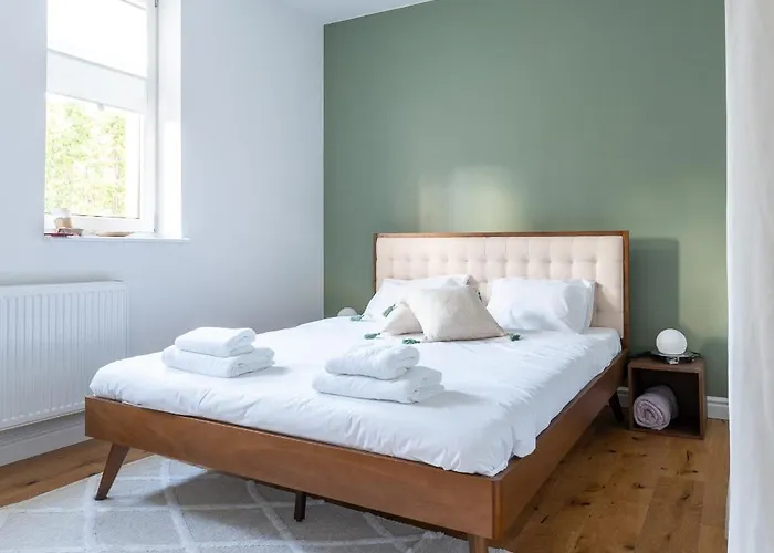 Petsch - Park Zdrojowy Jelení Hora